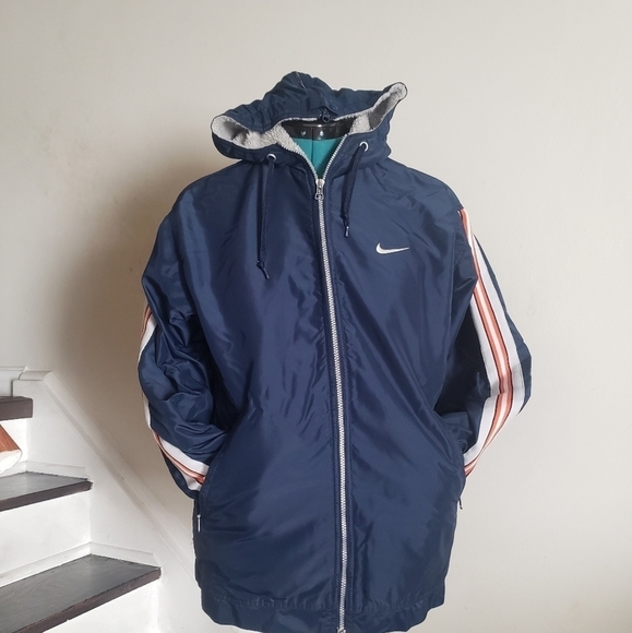 Vintage Sherpa Lined Nike Jacket - Picture 7 of 15